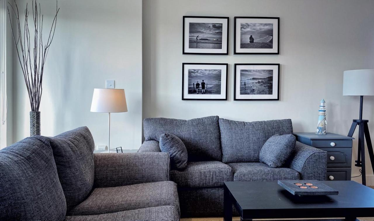 Artistic And Luxurious Apt With Sea View. Beach Side 斯旺西 外观 照片